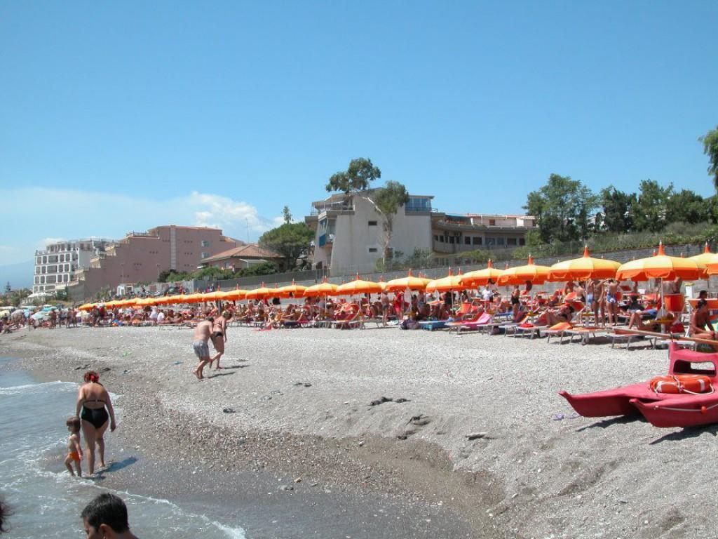 Ipanema Suite Giardini Naxos Exterior photo